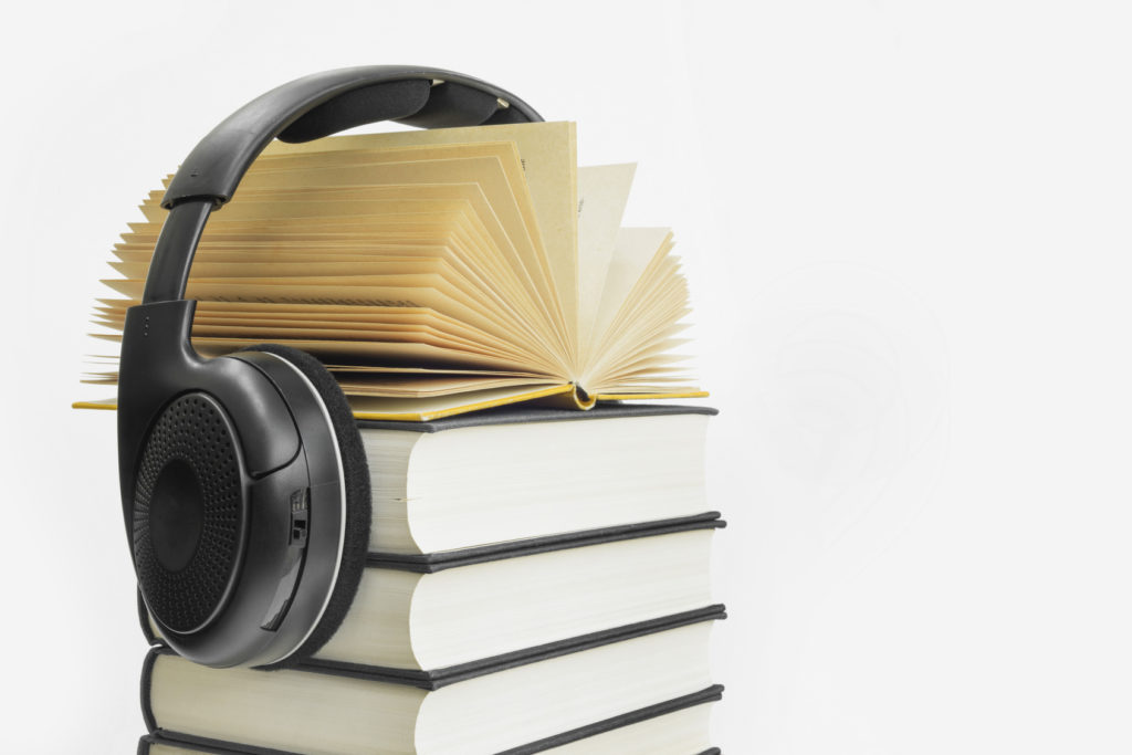 Audiobook Downloads for Elderly Readers: Engaging with Literature in Later Years